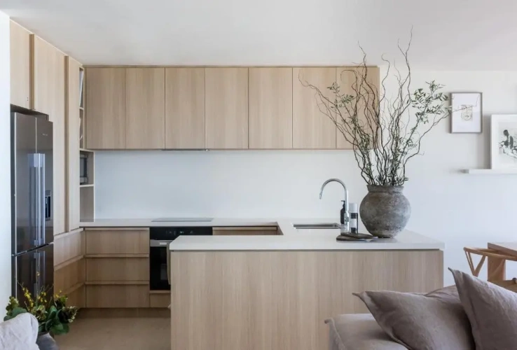 3 Bedrooms Apartment