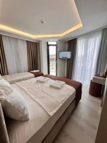 Deluxe Suite