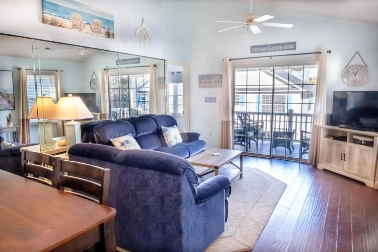 Shore Club Cottage 9684