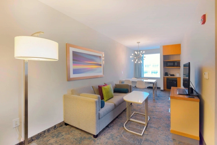 1 Bedroom Suite