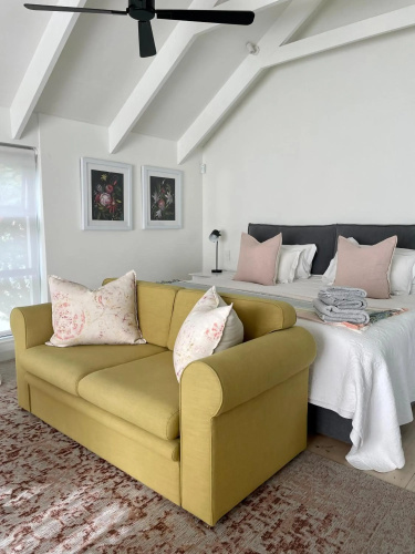 African Flame Apartment