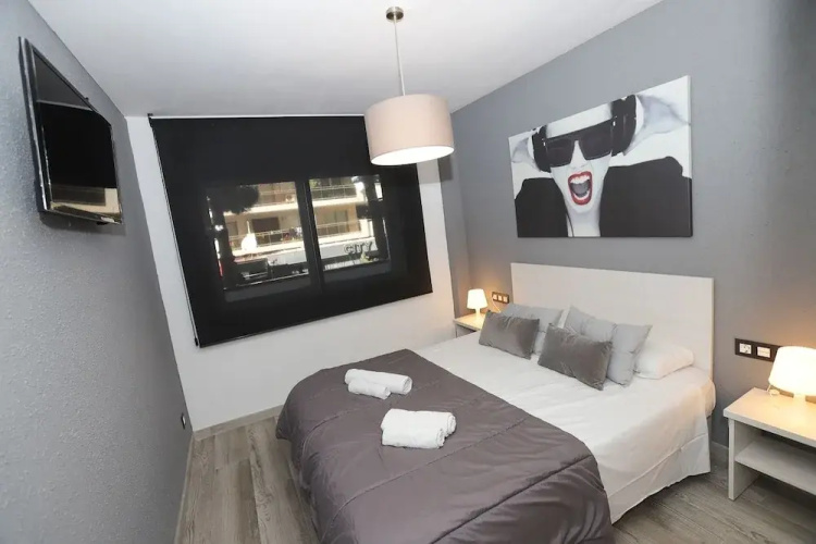 Apartamento Differentflats Buigas Llum