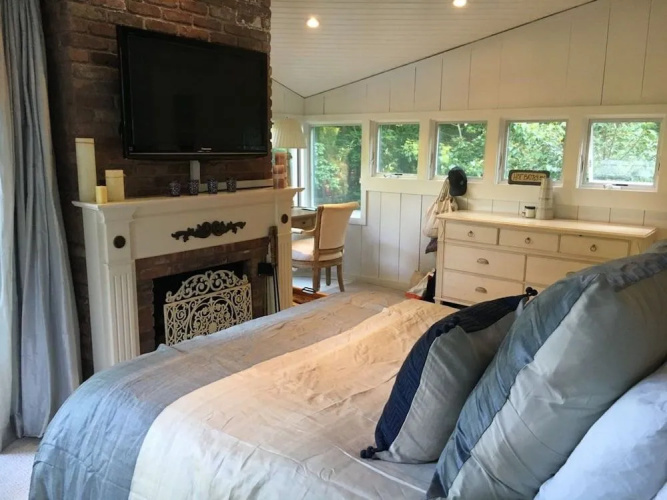Villa Red Hut