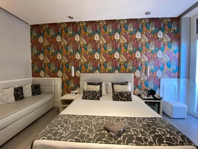 Deluxe Triple room with balcony and with view