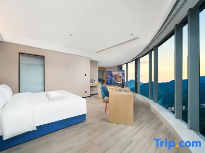 Double Suite with balcony and with river view