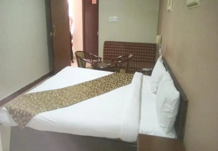 Hotel Padmini Elite