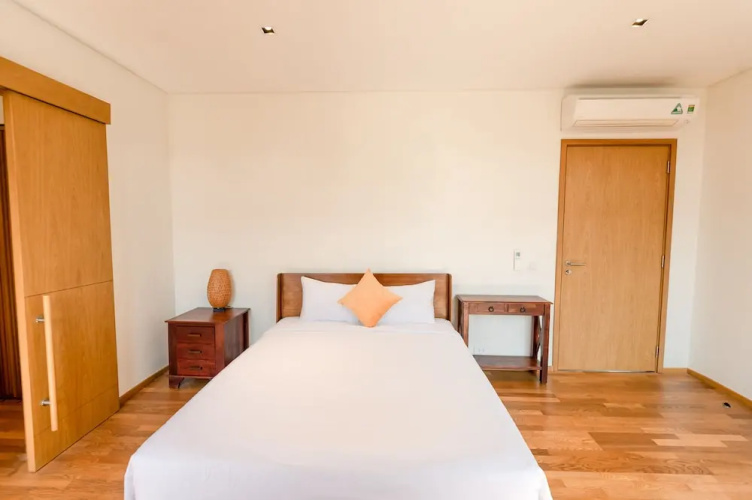 Enjoy A Luxurious 5 Bedroom Villa