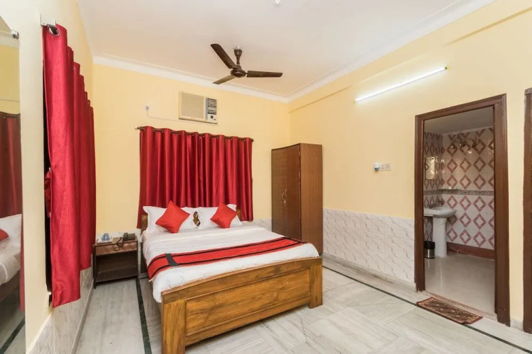 OYO 10367 Hotel Studio 6