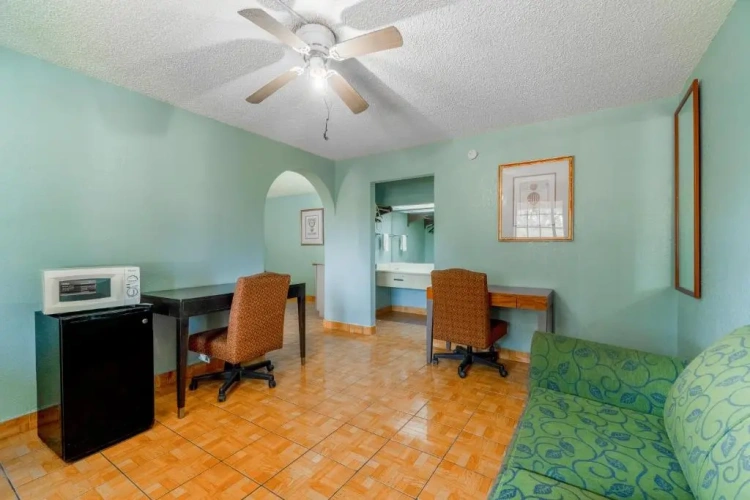 Standard Quadruple room