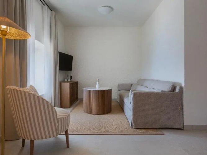 Standard Junior Suite