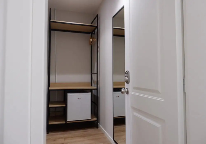 D-Rooms