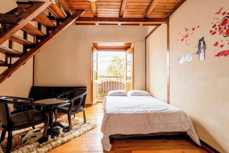 Hostal La Suite
