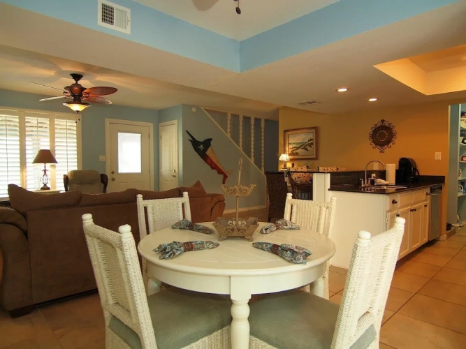 3 Bedrooms Cottage