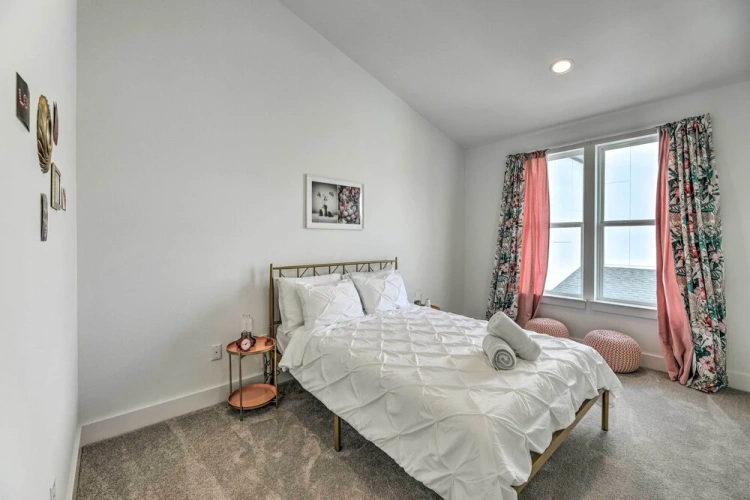 3 Bedrooms Cottage