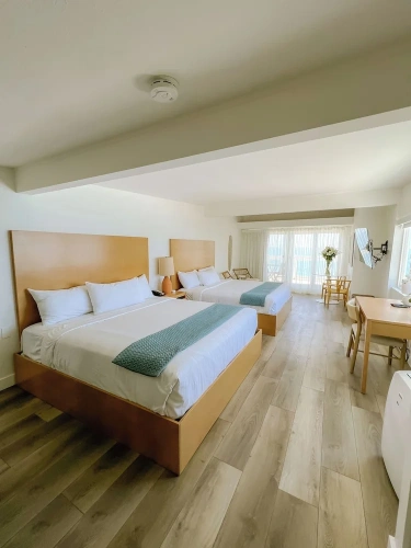 Quadruple Junior Suite oceanfront