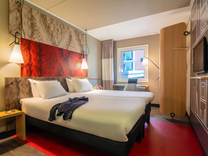 Standard Twin room