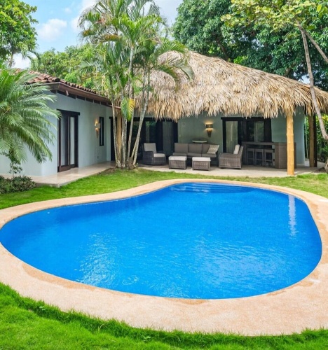 2 Bedrooms Villa
