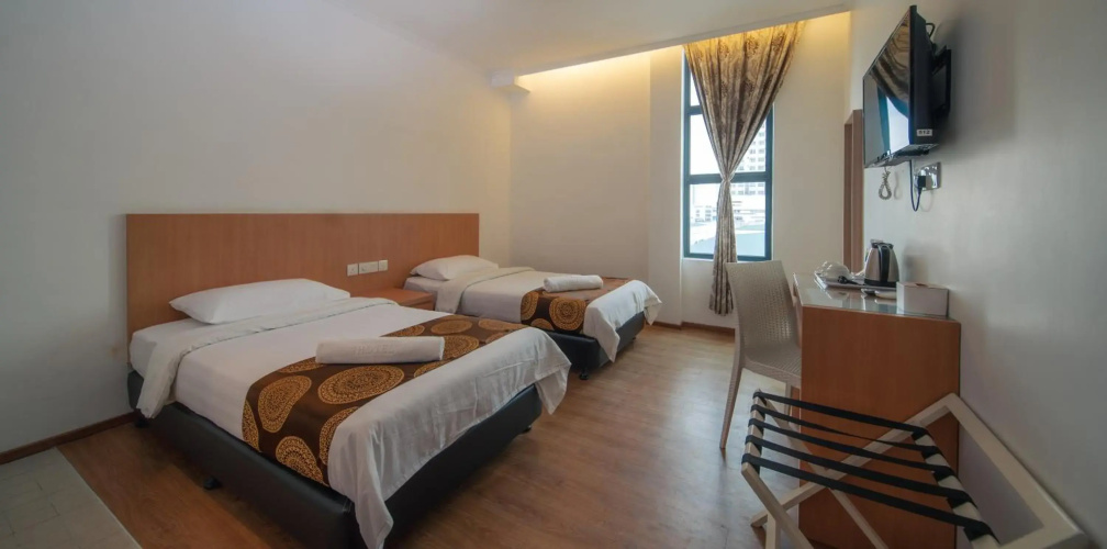 1 Million Hotel