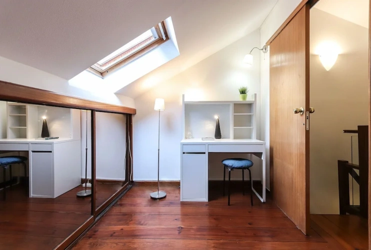 2 Bedrooms Apartment