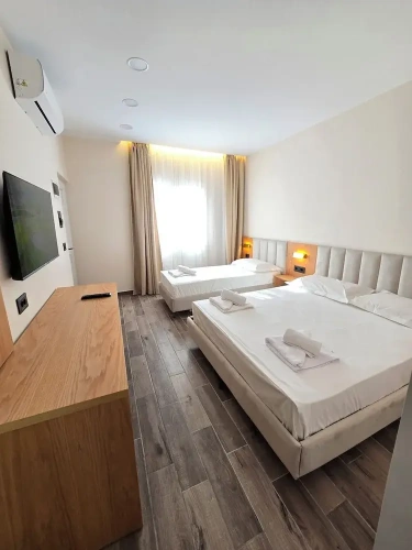 Deluxe Triple room