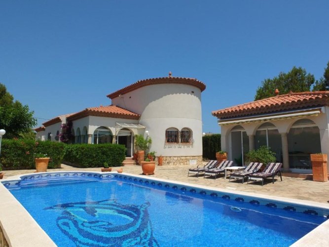 Villa