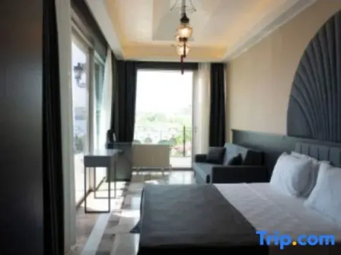 Deluxe Single room