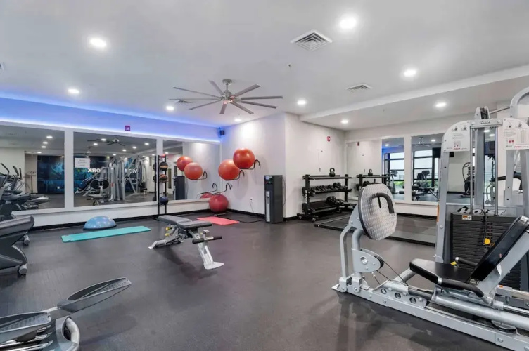 DC Charm in Crystal Apartments