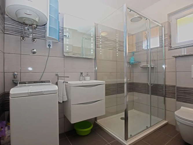 Apartment 1592