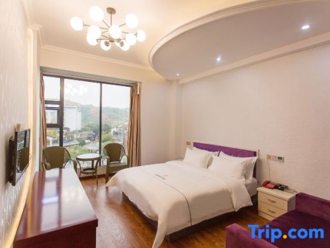 Standard Double room with mountain view