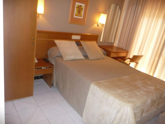 Hotel Atalaya I