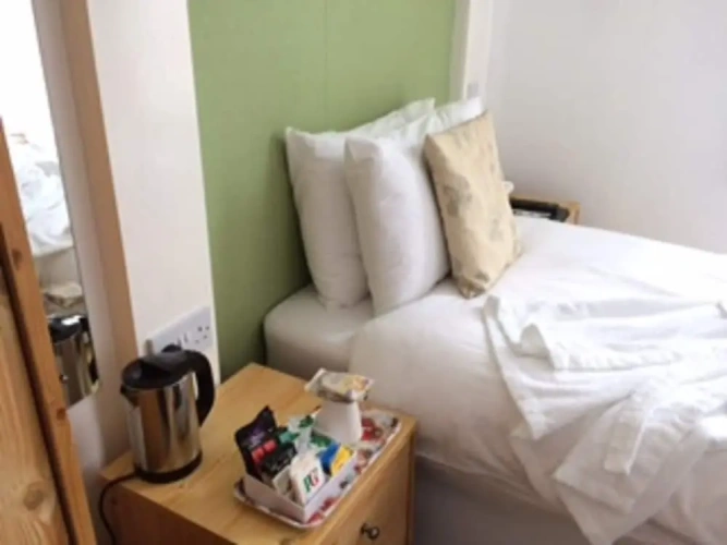 Standard Single room