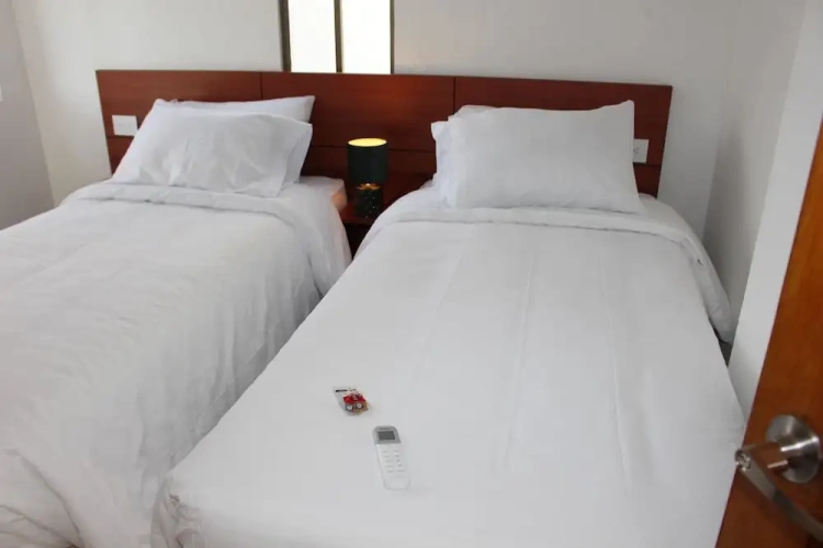 2 Bedrooms Luxury Apartment with balcony and with pool view
