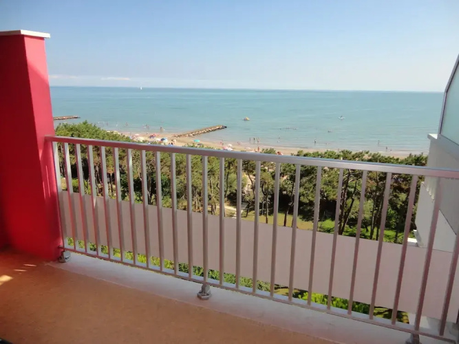 Seaview Flat Just 70mt From the sea