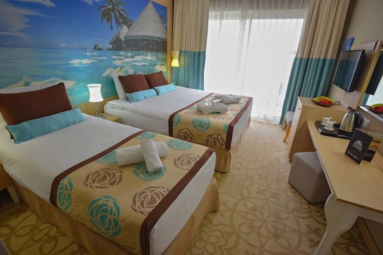 Standard Triple room with balcony
