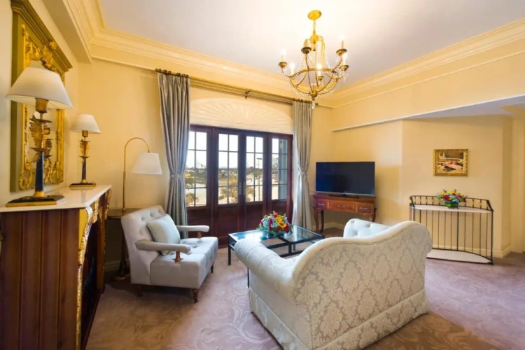 Twin Suite with balcony and with city view