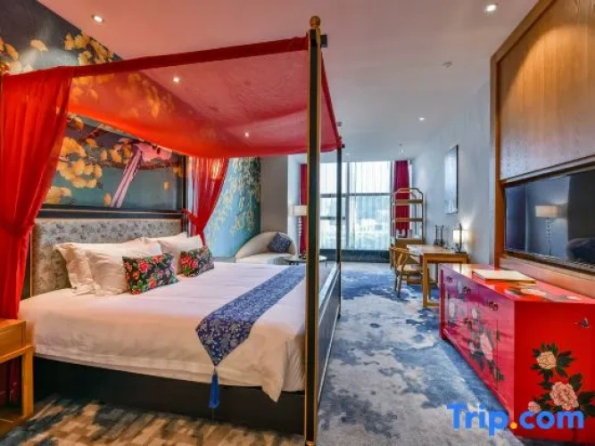 Standard Double room with river view