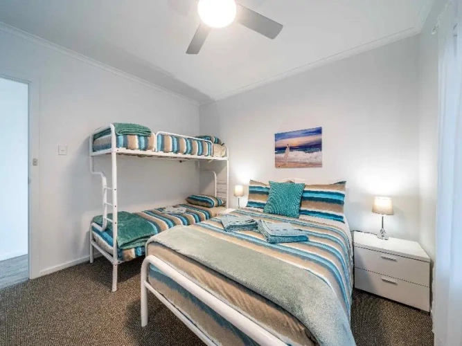 2 Bedrooms Villa