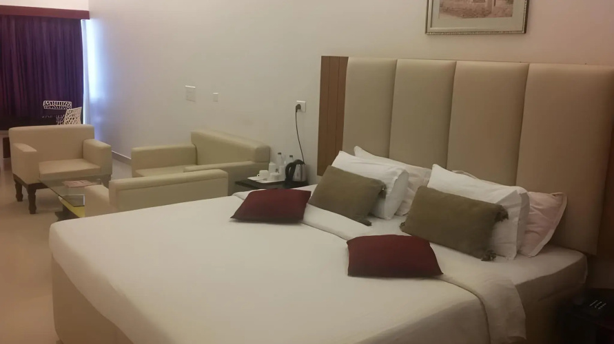 Mascot Beach Resort