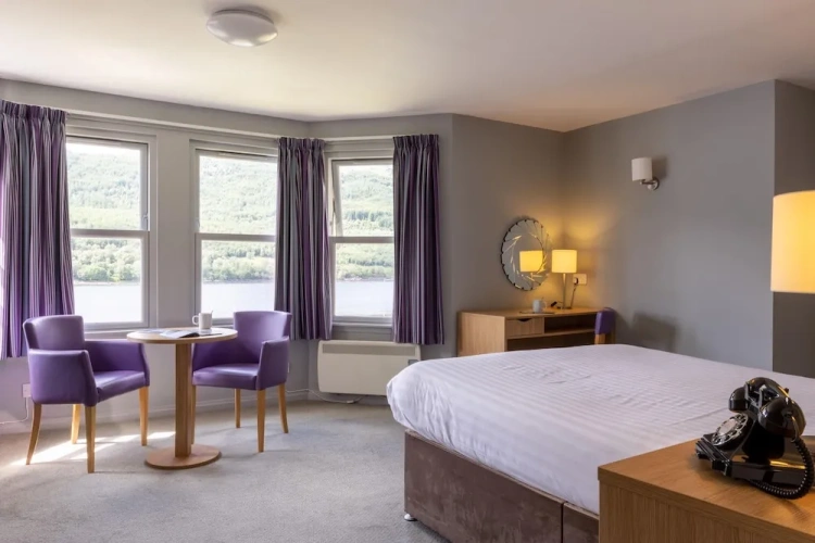 Standard Double room with lake view