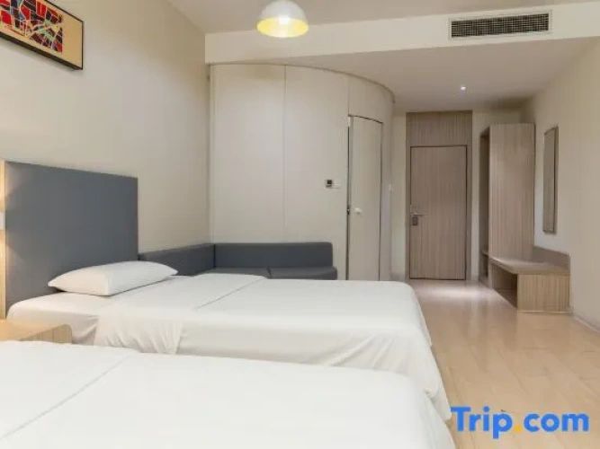 Premium Twin room
