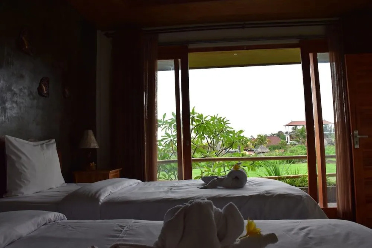 West Break Bali Medewi
