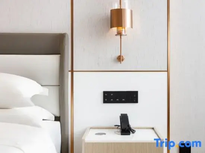 Elong Hotel (Qingyang District)