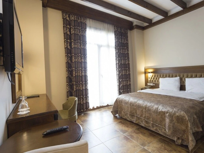 Egelia Imroz Otel