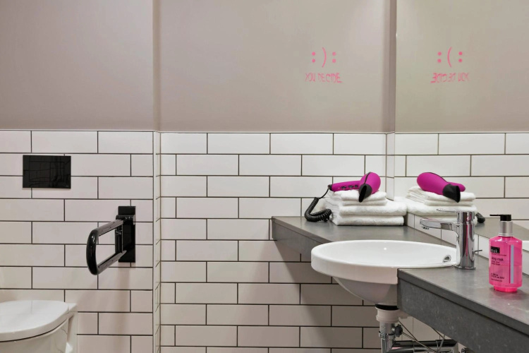 Moxy Frankfurt East photo 10