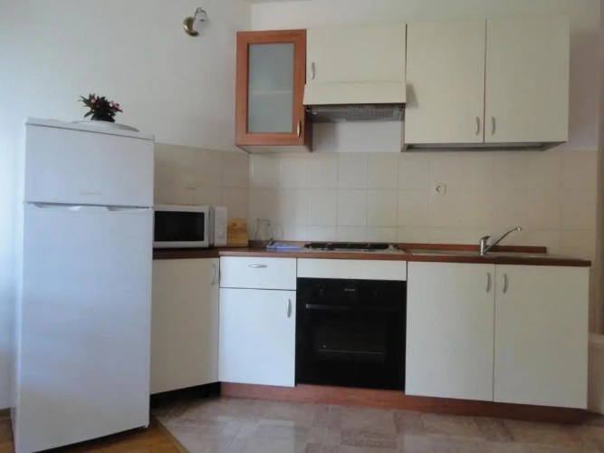 Apartment with sea view