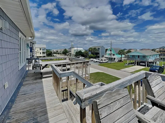 Hoff 1 by Topsail Realty