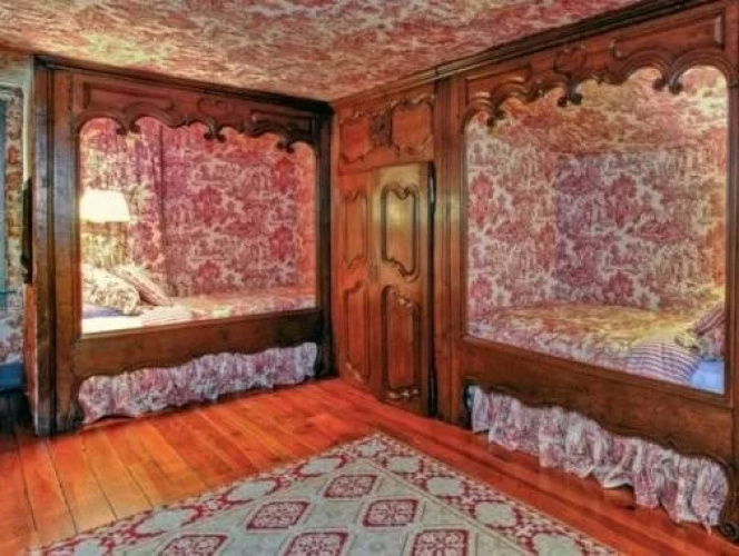 Church Point Manor