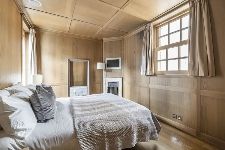 Mayfair Home Central AC Huge Terrace