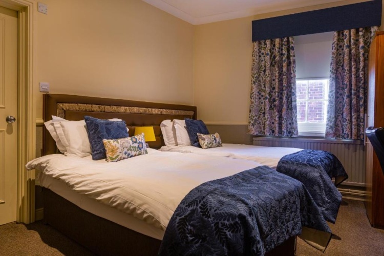 Classic Twin room