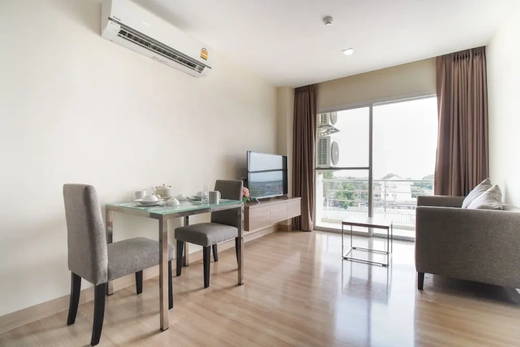 1 Bedroom Suite
